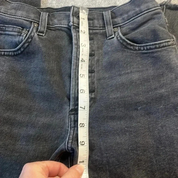 Denim Forum Yoko High Rise Slim in Distressed Black 24*27 - Picture 8 of 9